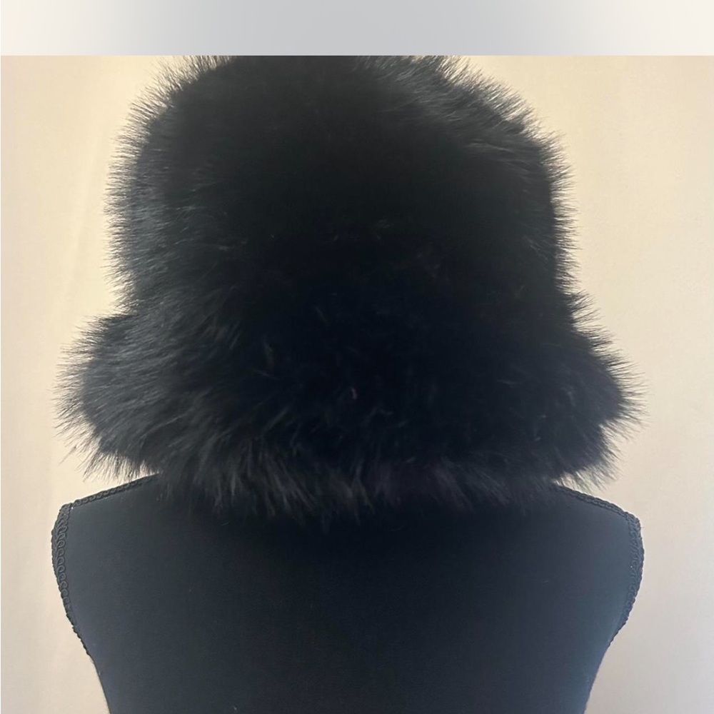 Black Faux Fur Bucket Hat - Women's Winter Hat